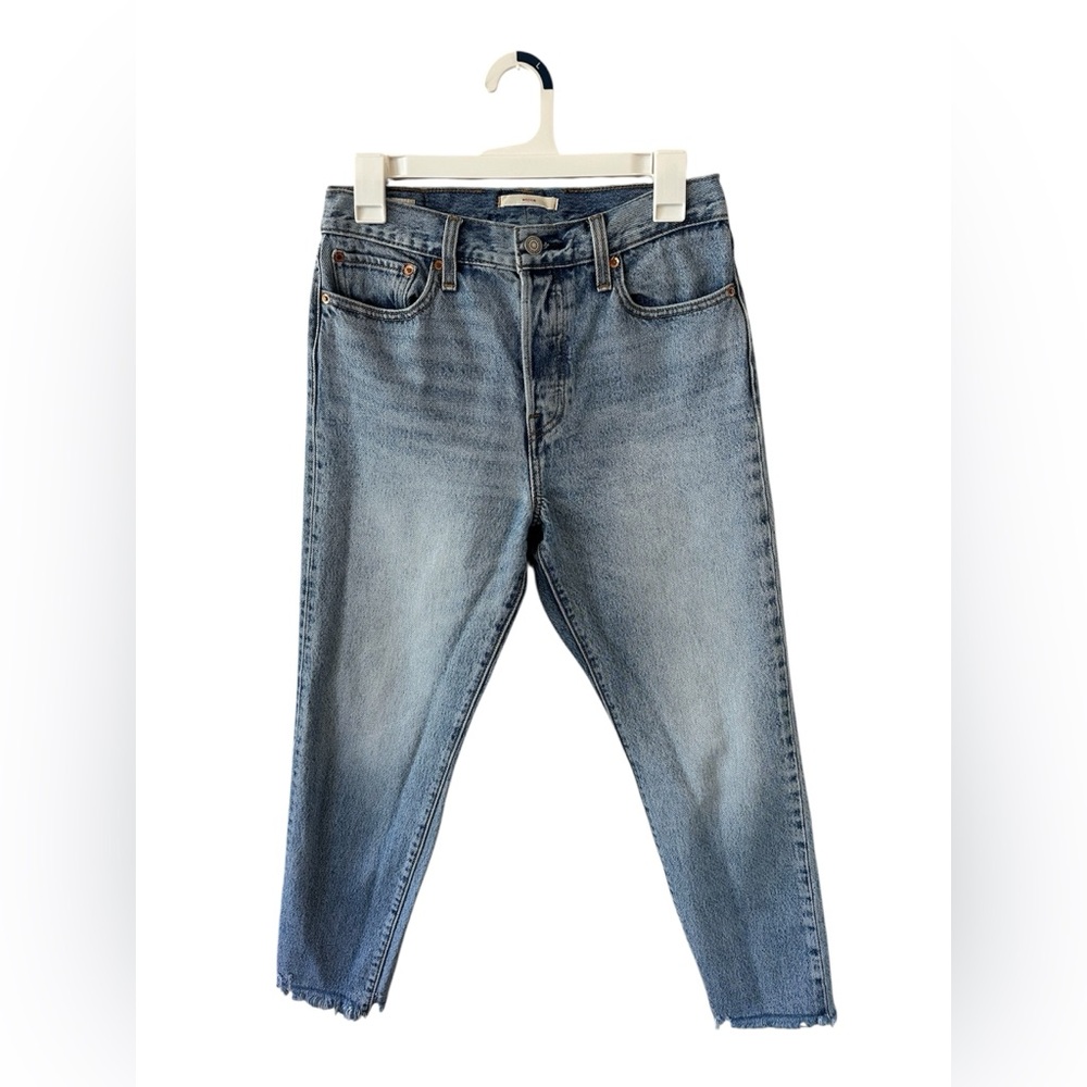 Levi’s Wedgie Icon Fit Ankle Women’s Jeans Shut Up - Medium Wash Size 29